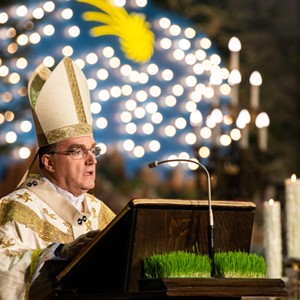 Isuse, Sine Božji i Sine Marijin, Tvoje rođenje u Betlehemu bilo svima na spasenje!